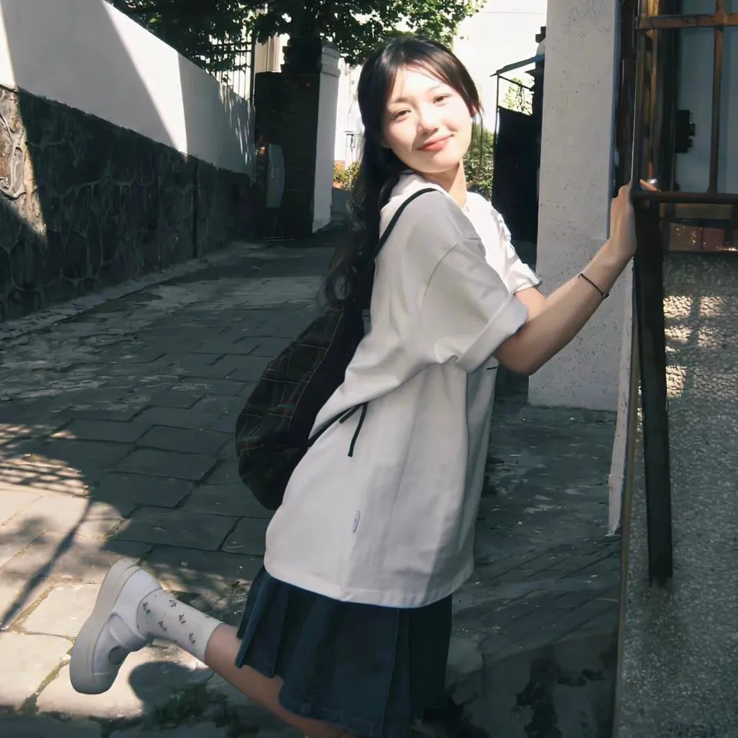 虐童疑云海报