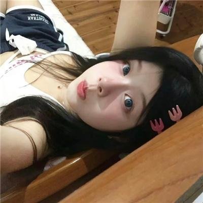 鬣狗式生存海报